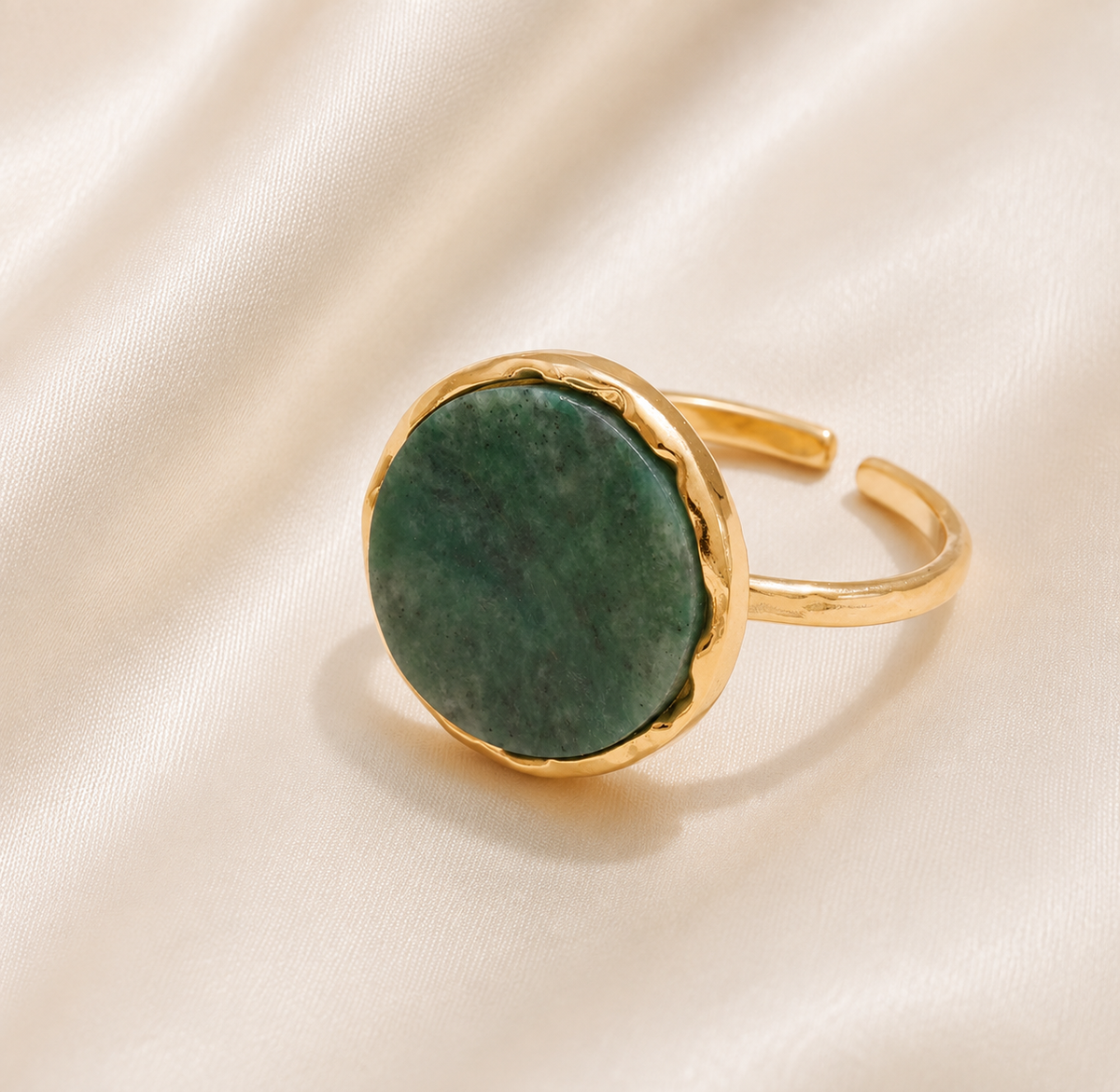 Bague grand cercle pierre Kaly