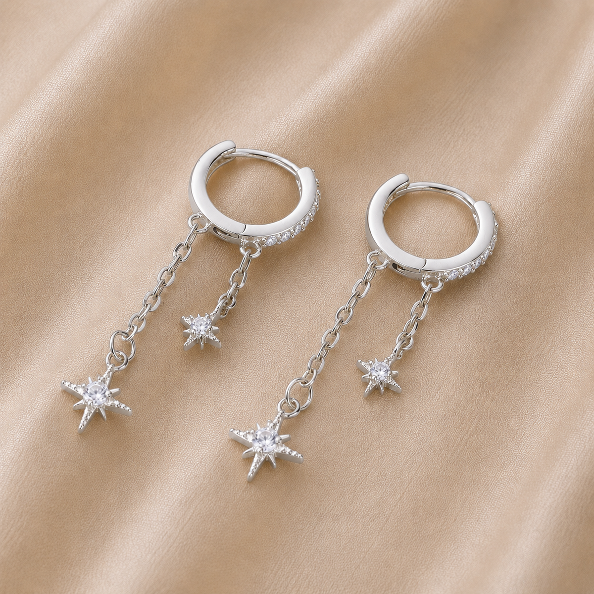 Paire de boucles d'oreilles créoles zircon double chaîne étoiles pendantes Kyra